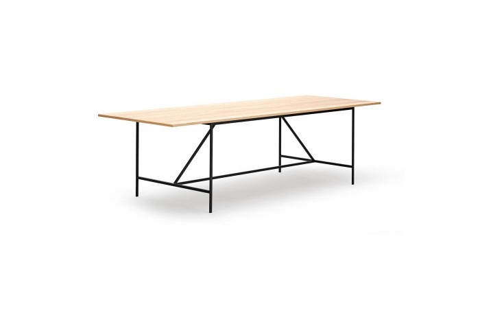 Cache dining table